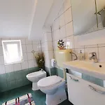 Апартаменти Basioli