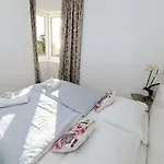 Апартаменти Basioli *
